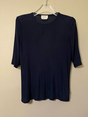 St. John Ribbed Sheer Stretch Blue Pullover Half Sleeve Tshirt M Quiet Luxury